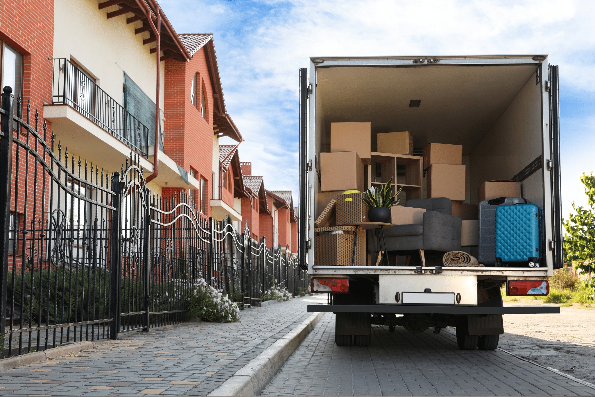 When Décor Becomes the Heavy Lifting: Moving Statement Pieces in Raleigh